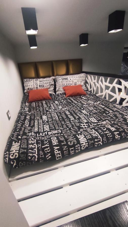 Apartament W Stylu Loft Jelenia Góra Екстериор снимка